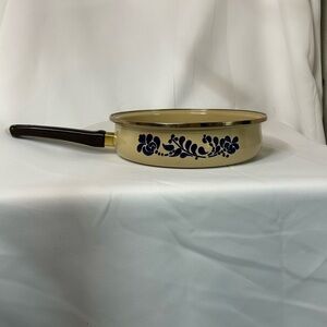 Pfaltzgraff Vintage Folk Art Skillet Pan-No lid